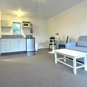 https://alcala-motor-lodge.top-hotels-christchurch.com