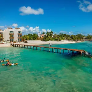 https://nerea-tulum.allrivieramayahotels.com